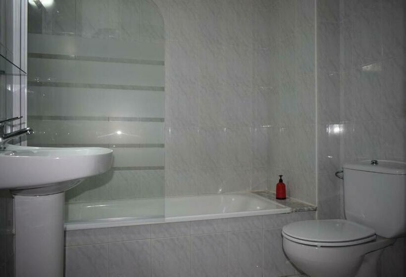 Quarto Triplo Estandar, Xunca Blanca