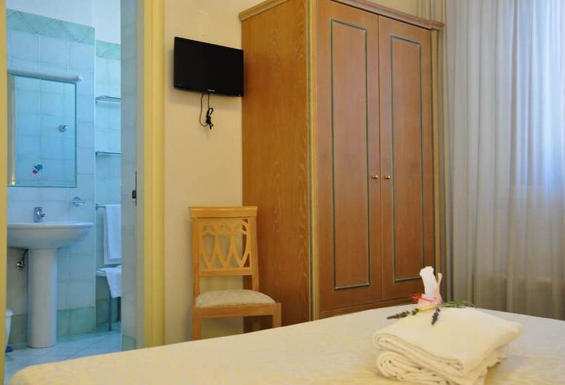 غرفة قياسية, La Marticana