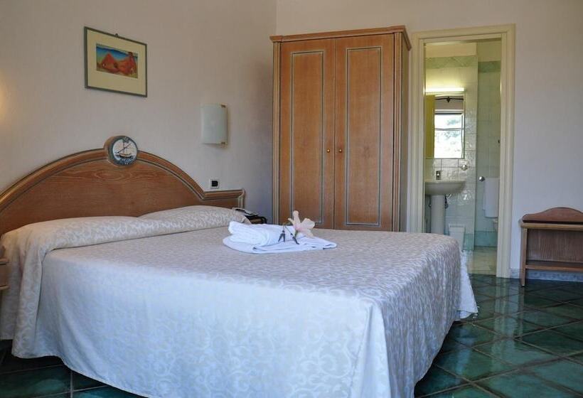 غرفة كومفورت, La Marticana