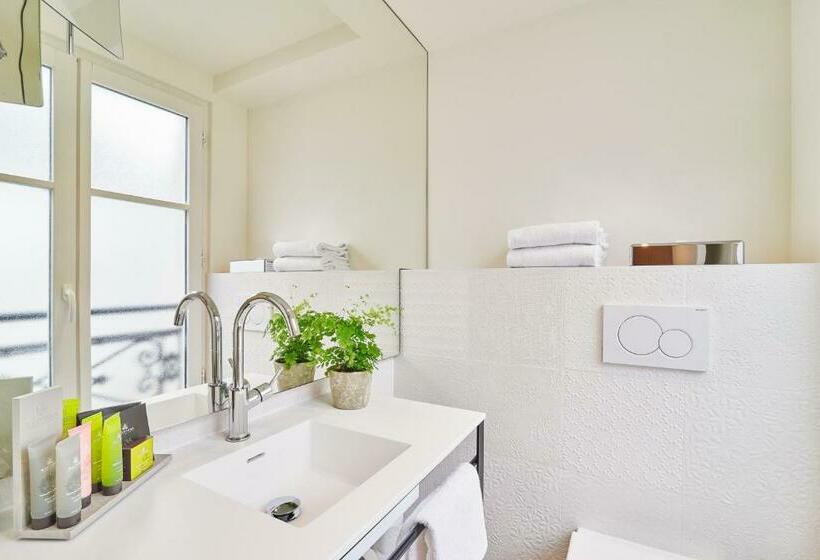 スタンダードルーム, Joke Astotel