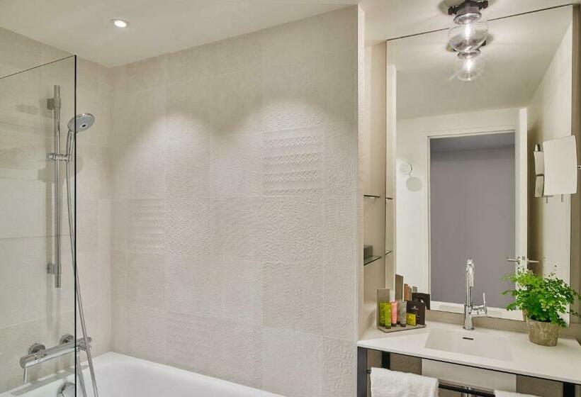 スタンダードルーム, Joke Astotel