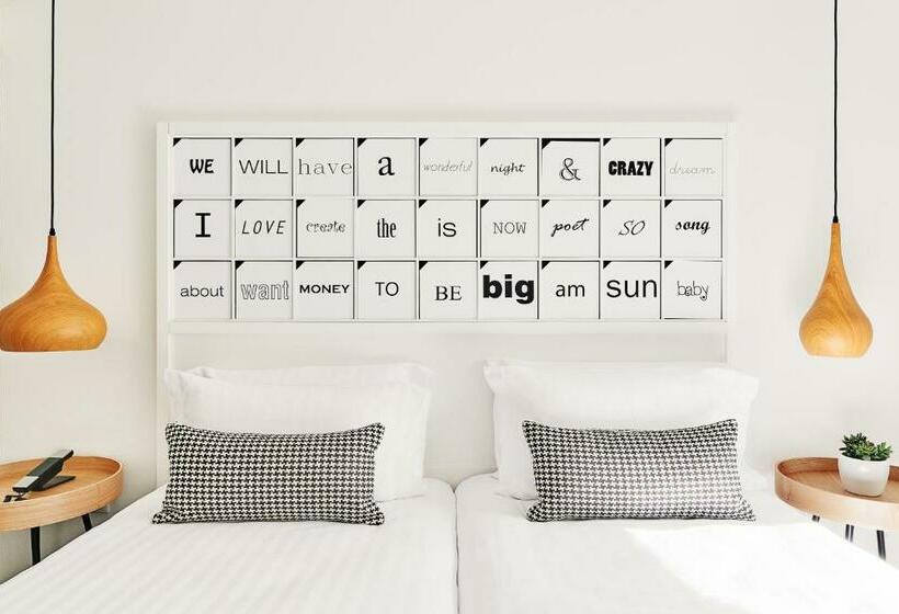 スタンダードルーム, Joke Astotel