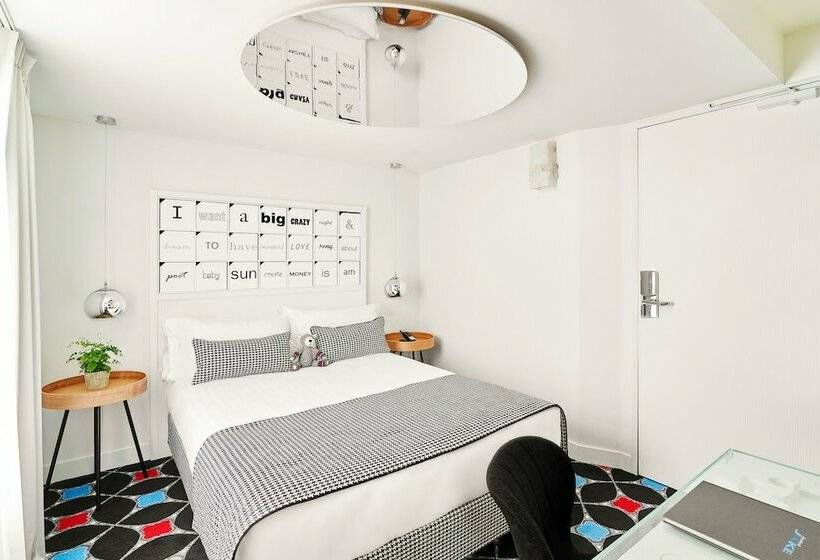 スタンダードルーム, Joke Astotel