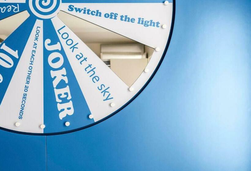 ファミリールーム, Joke Astotel