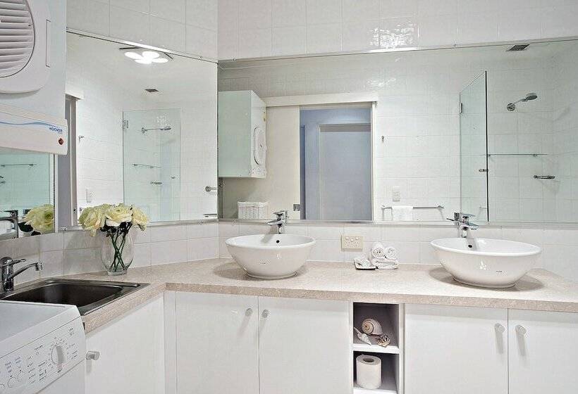 آپارتمان لوکس 2 خوابه, Noosa Shores Resort