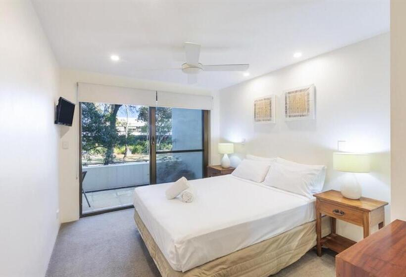 2 Bedrooms Apartment River View, Noosa Shores Resort