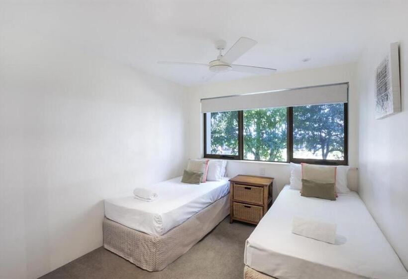 2 Bedrooms Apartment River View, Noosa Shores Resort