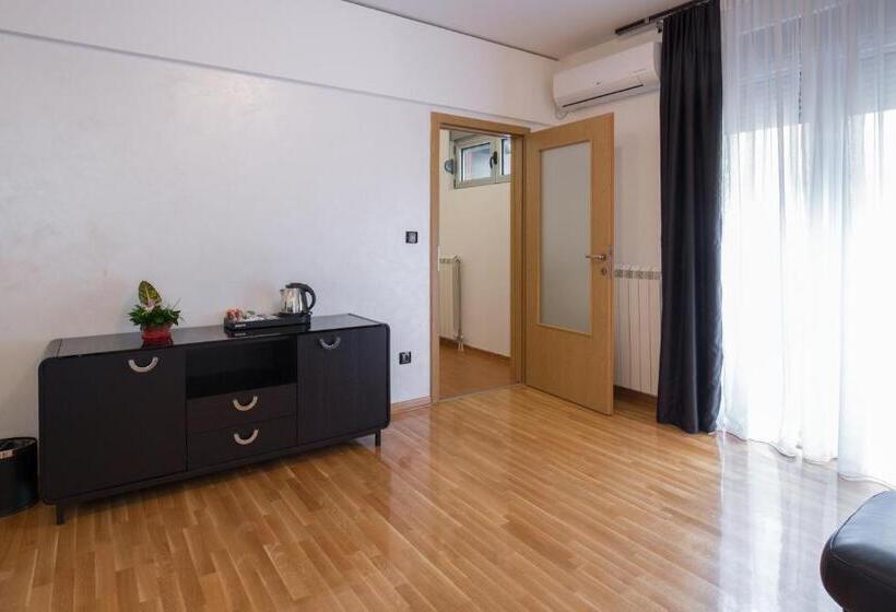 آپارتمان 2 خوابه, Nova City Garni Hotel Signature Collection