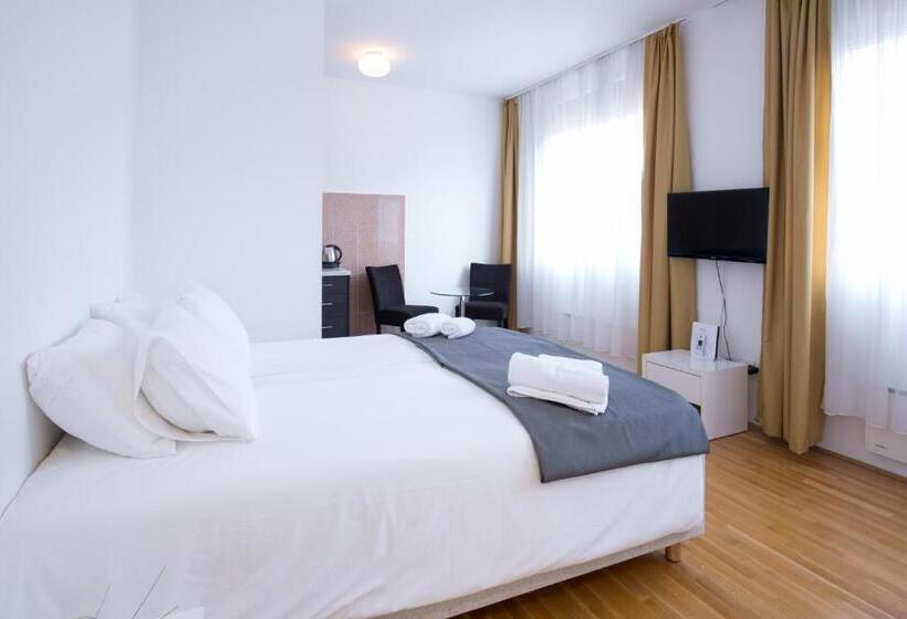 اتاق اکونومی, Nova City Garni Hotel Signature Collection