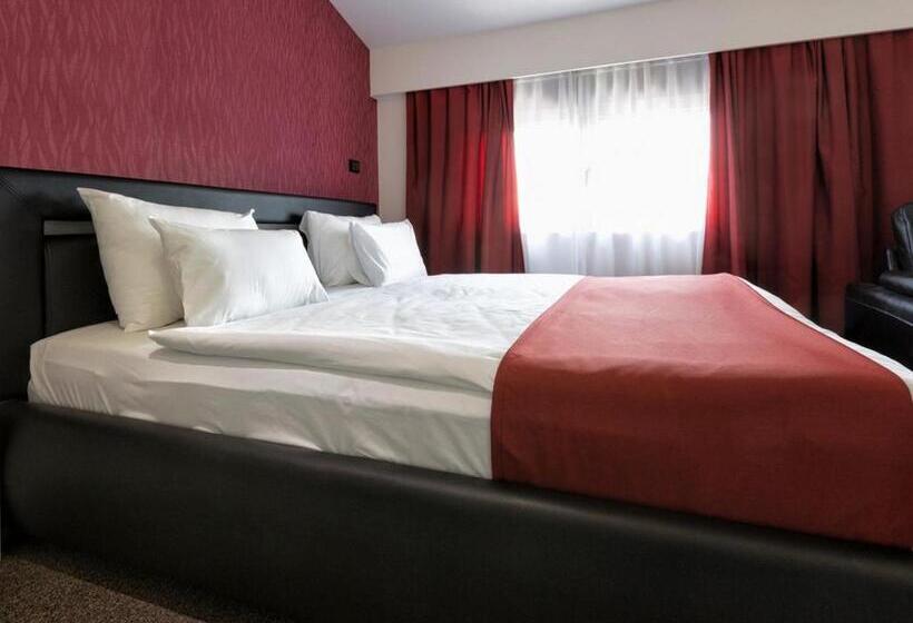 اتاق استاندارد با تخت بزرگ, Nova City Garni Hotel Signature Collection