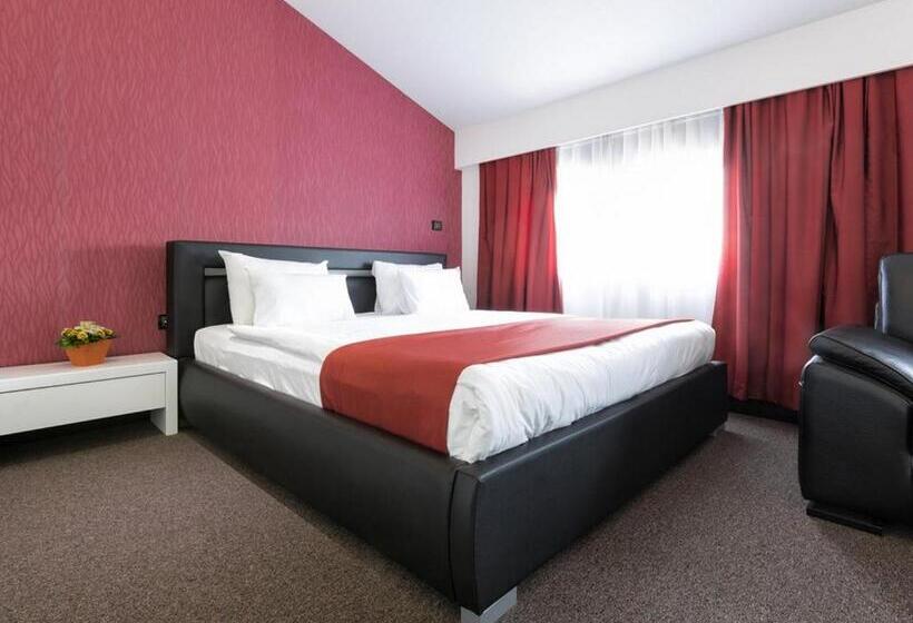 اتاق استاندارد با تخت بزرگ, Nova City Garni Hotel Signature Collection