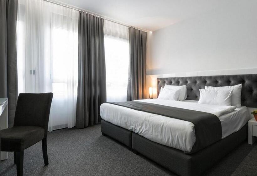 اتاق سوپریور با تخت بزرگ, Nova City Garni Hotel Signature Collection