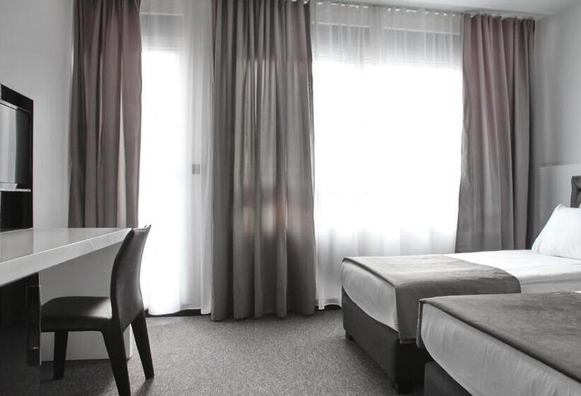 اتاق سوپریور با تخت بزرگ, Nova City Garni Hotel Signature Collection