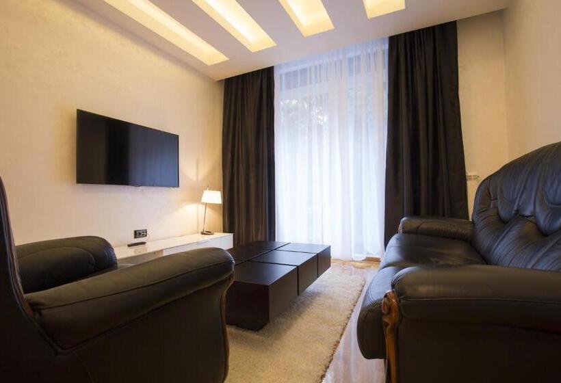 آپارتمان 2 خوابه, Nova City Garni Hotel Signature Collection