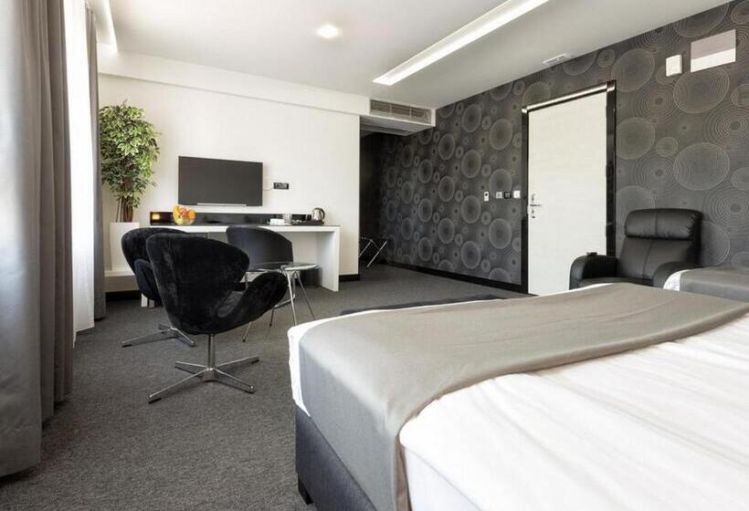 اتاق سوپریور خانوادگی, Nova City Garni Hotel Signature Collection