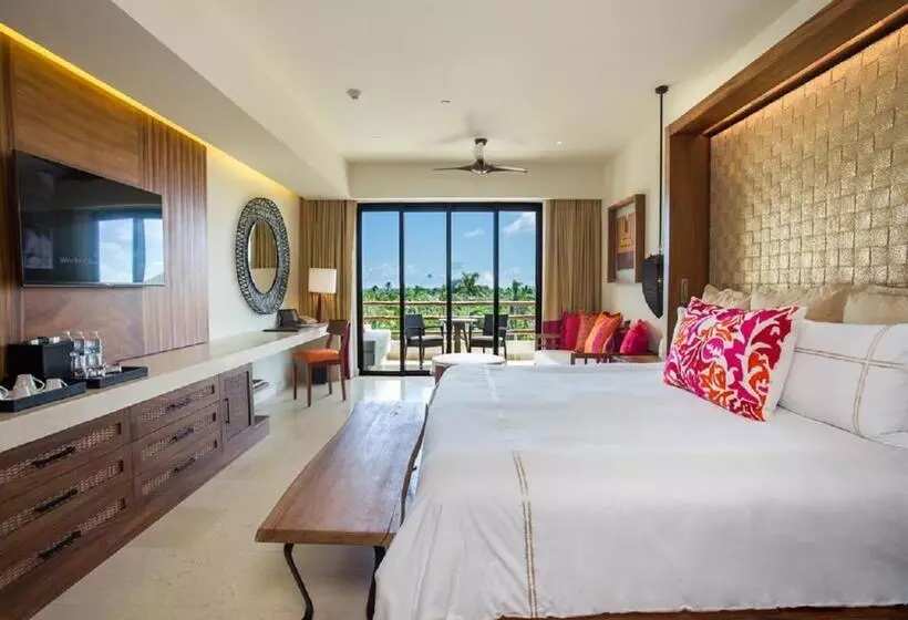 キングサイズベッドのジュニアスイート, Secrets Akumal Riviera Maya   Adults Only