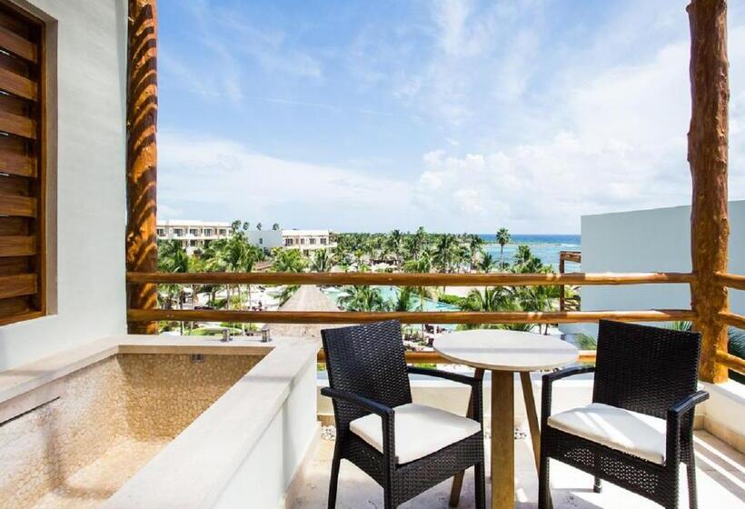 سوئیت جونیور کلوب با چشمانداز دریا, Secrets Akumal Riviera Maya   Adults Only