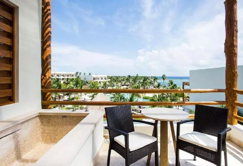 ジュニアスイートクラブ シービュー, Secrets Akumal Riviera Maya   Adults Only