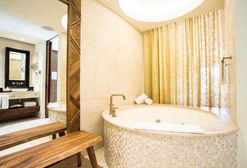 سوییت جونیور, Secrets Akumal Riviera Maya   Adults Only