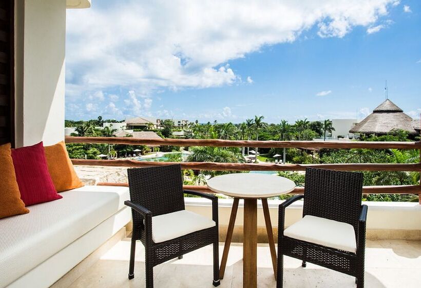 سوئیت جونیور با تخت بزرگ, Secrets Akumal Riviera Maya   Adults Only