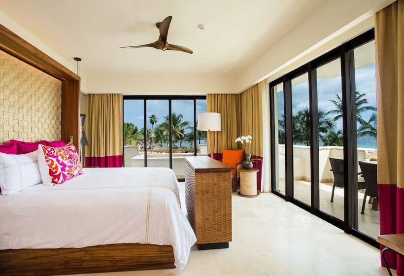 سوئیت مستر با چشمانداز دریا, Secrets Akumal Riviera Maya   Adults Only