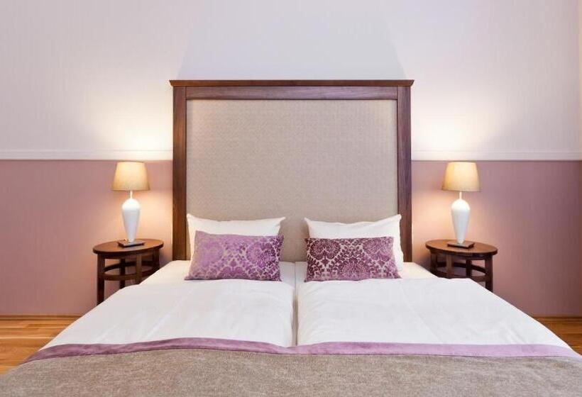 스탠다드 스튜디오, Aparthotel Am Schloss