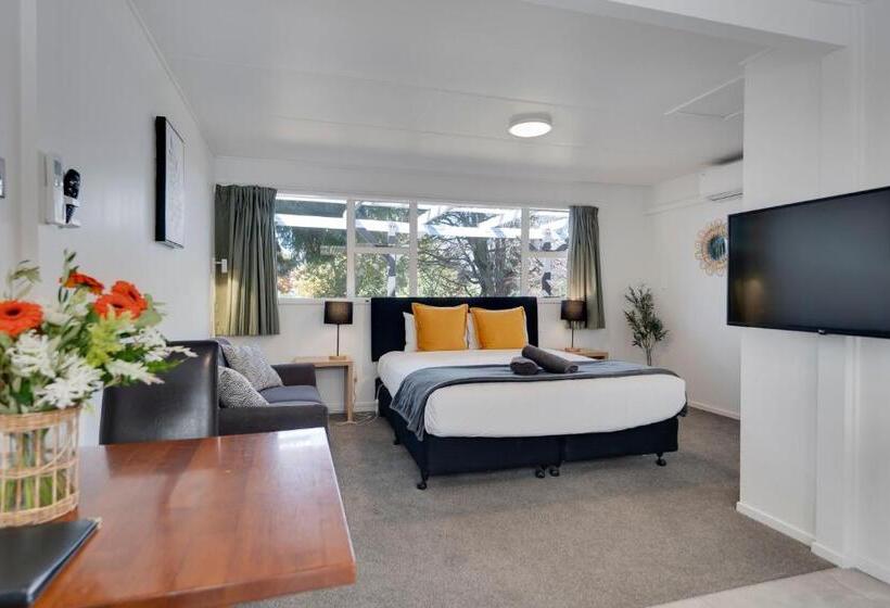 标准工作室, Archway Motels & Chalets