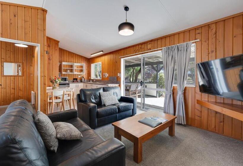 带3个卧室的公寓, Archway Motels & Chalets