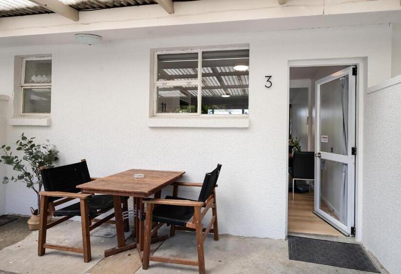 标准工作室, Archway Motels & Chalets