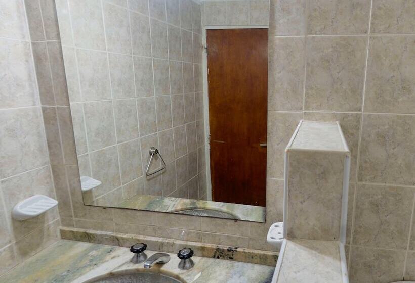 Номер Стандарт Трехместный, Gran Hotel Casablanca