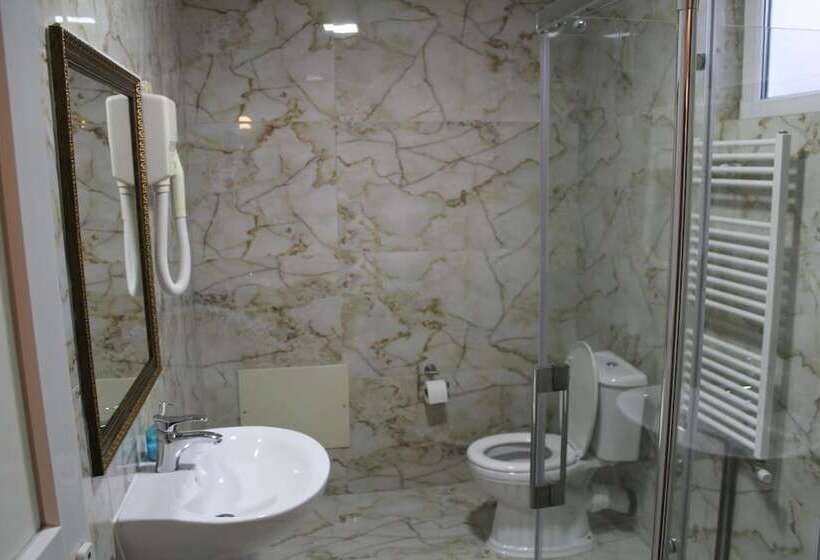 اتاق استاندارد, Adria