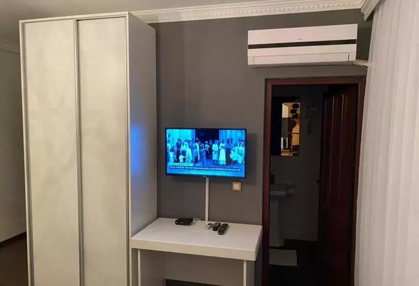 اتاق استاندارد یک نفره, Adria