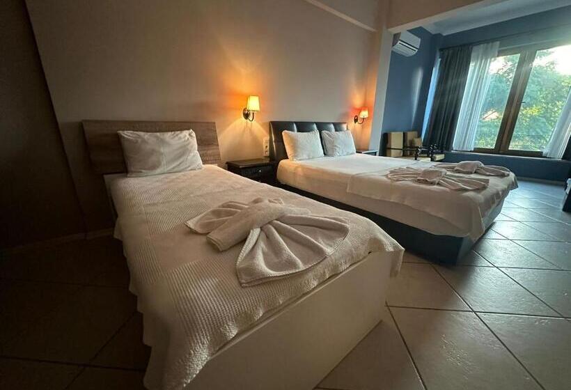 חדר סטנדרט לשלושה, Akkent Garden