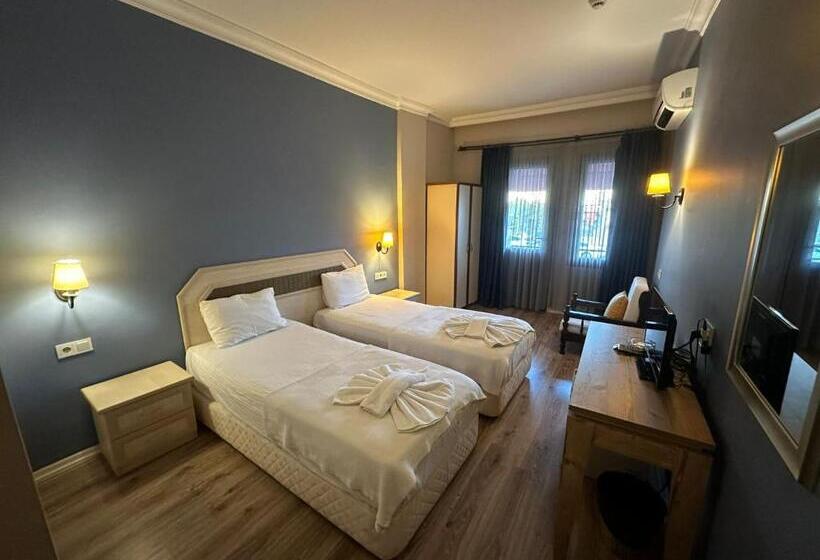 חדר משפחתי, Akkent Garden