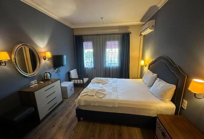 חדר משפחתי, Akkent Garden