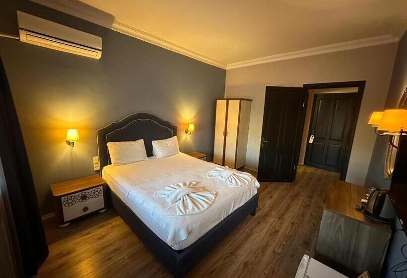 חדר משפחתי, Akkent Garden