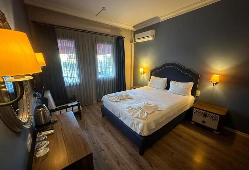 חדר משפחתי, Akkent Garden