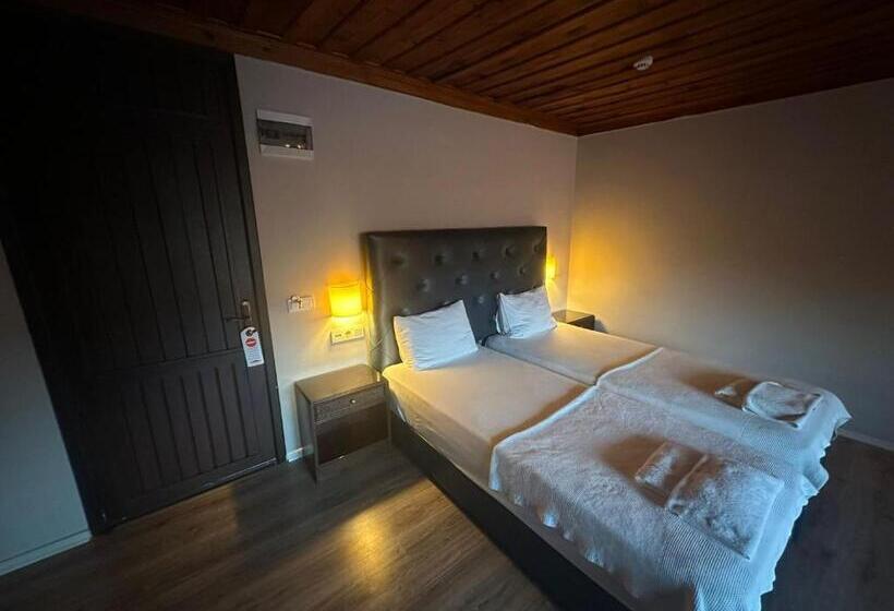 חדר סטנדרט לשלושה, Akkent Garden