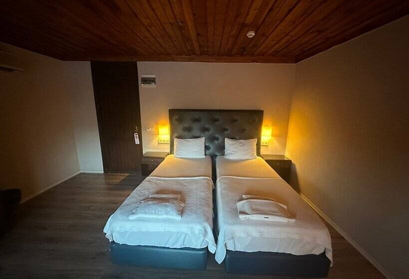 חדר סטנדרט לשלושה, Akkent Garden