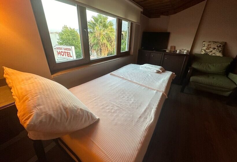 חדר סטנדרט לשלושה, Akkent Garden