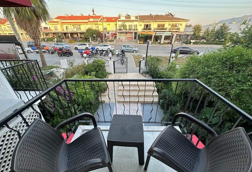 חדר משפחתי, Akkent Garden