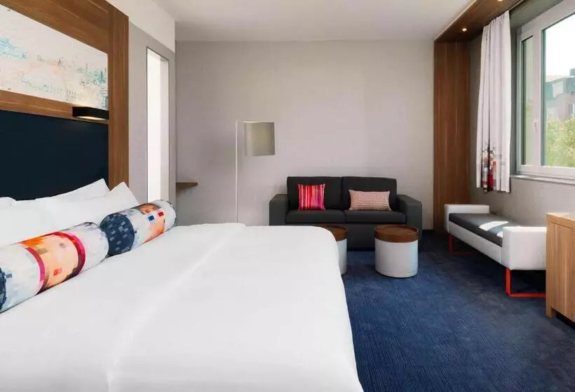 キングサイズベッドのスイートルーム, Aloft München