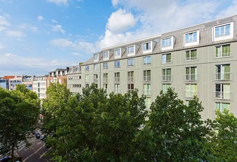 ２ダブルベッドのスタンダードルーム, Aloft München