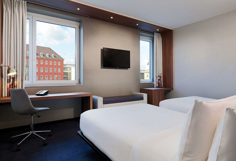 带2个双人床的标准工作室, Aloft München
