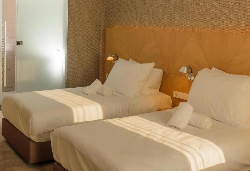 اتاق سوپریور با چشمانداز, Amadi Panorama