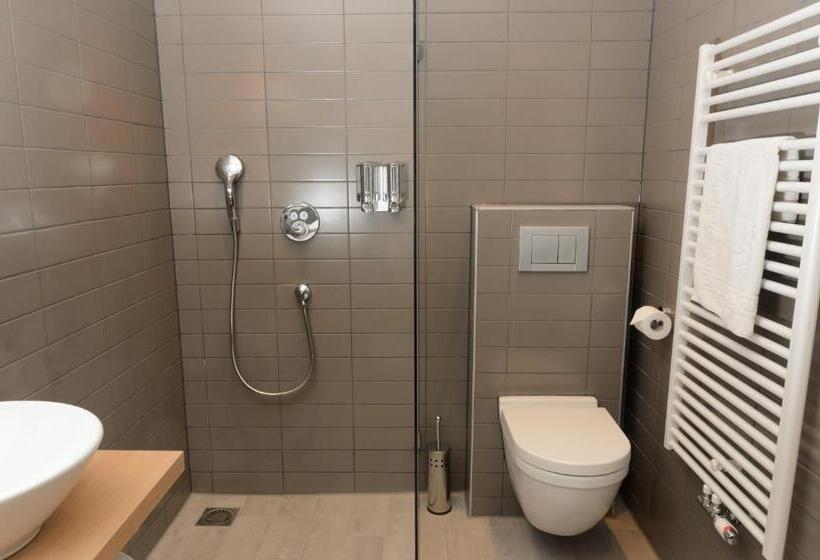 اتاق سوپریور با چشمانداز, Amadi Panorama