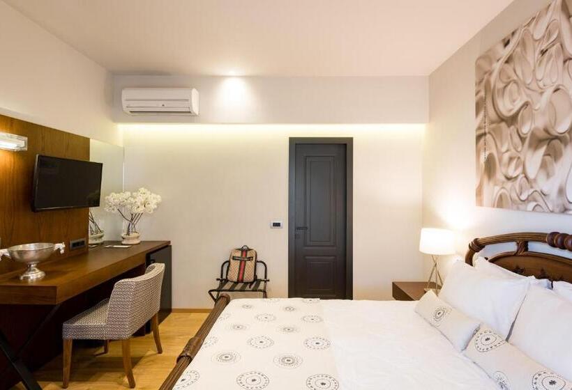 Номер Стандарт, Anthemion Suites And Villas