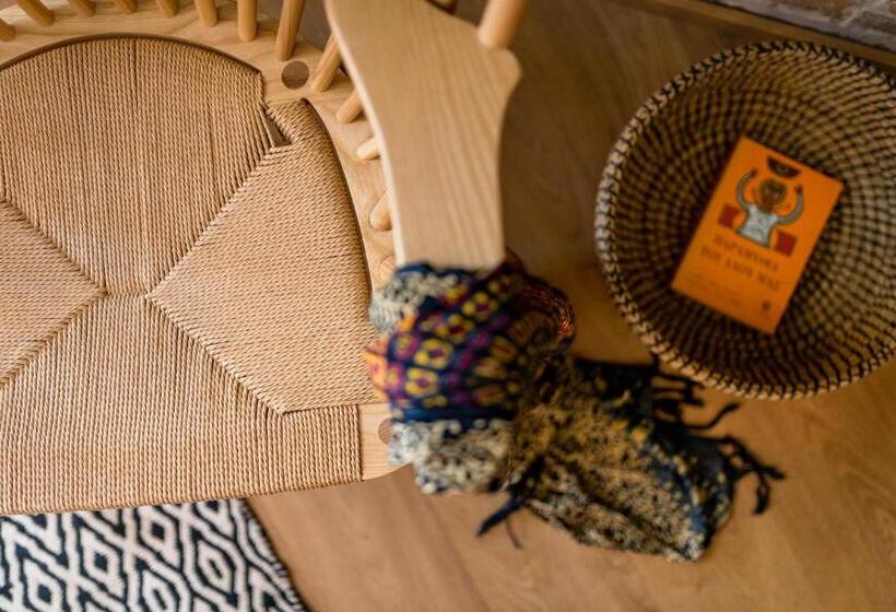 스위트, Anthemion Suites And Villas