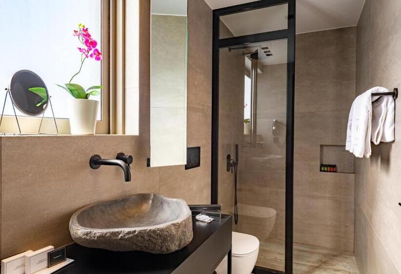 스탠다드 트리플 룸, Anthemion Suites And Villas