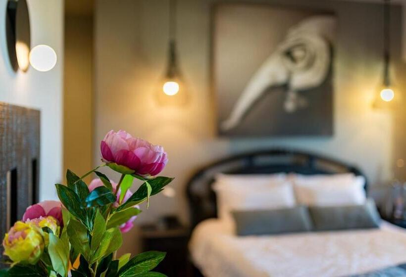 스탠다드 트리플 룸, Anthemion Suites And Villas